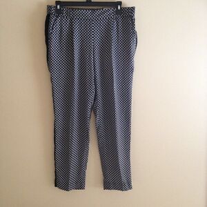 Worthington Black and White Print Slimming pants